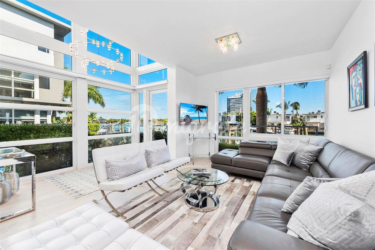 Вилла в 53 N Shore Dr  - Miami Beach, Florida