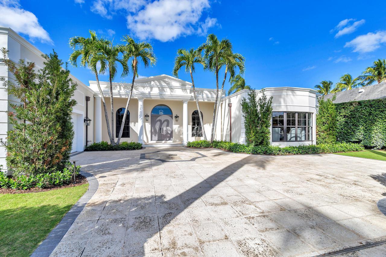 Вилла в 257 W Indies Drive - Palm Beach, Florida