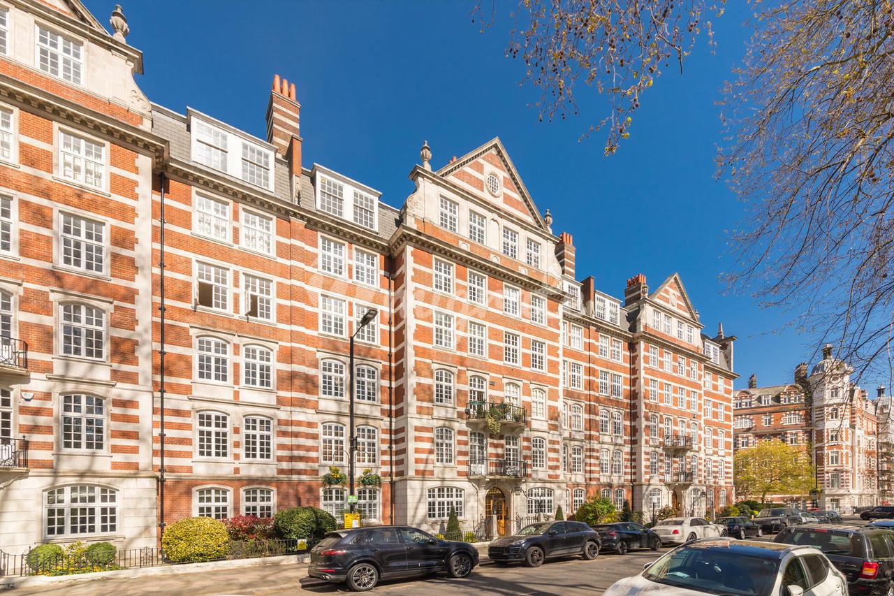 Квартира в St. Johns Wood High Street, London, NW8