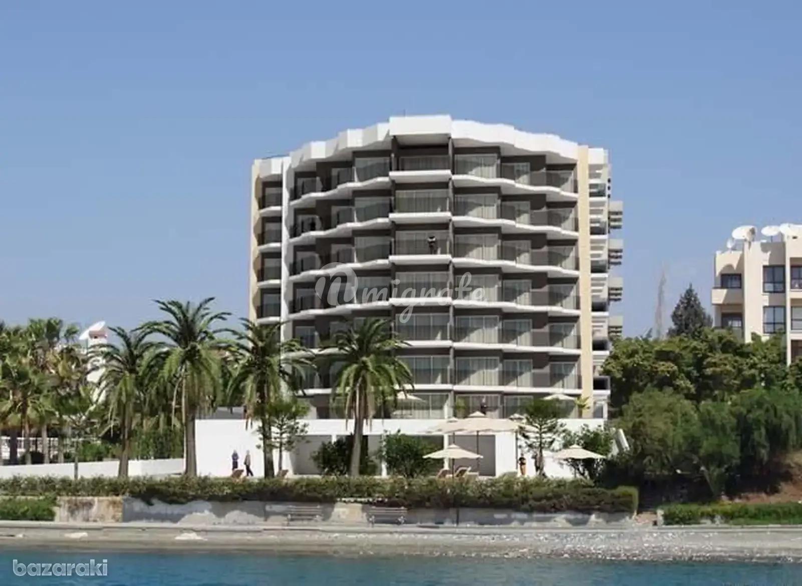 Квартира с 3 спальнями в туристическом районе Агиос Тихон, Лимассол
 (3 Bedroom Apartment in Agios Tychon Tourist Area, Limassol)