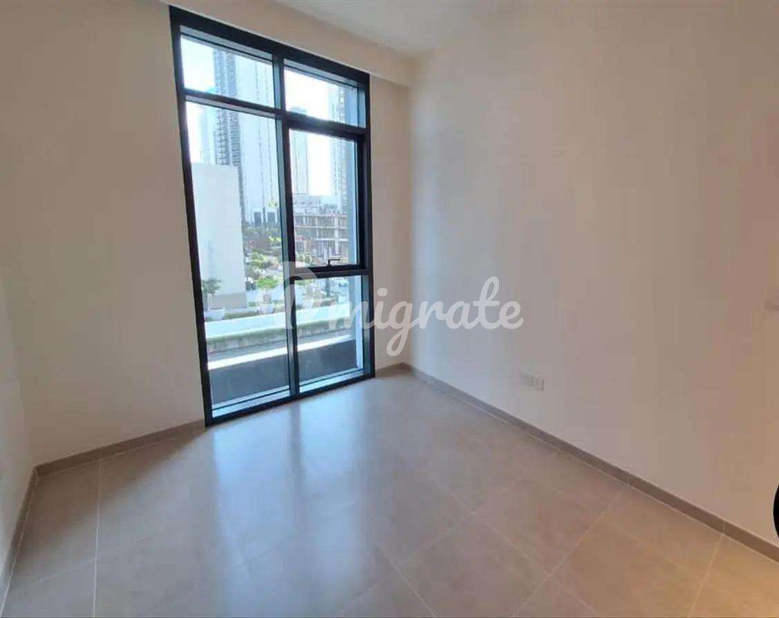 Однокомнатная квартира в Creek Edge Tower 2 (1 BR in Creek Edge Tower 2)