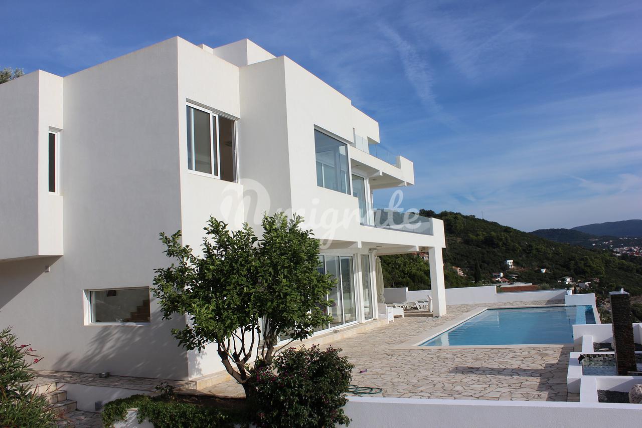 Вилла с видом на море