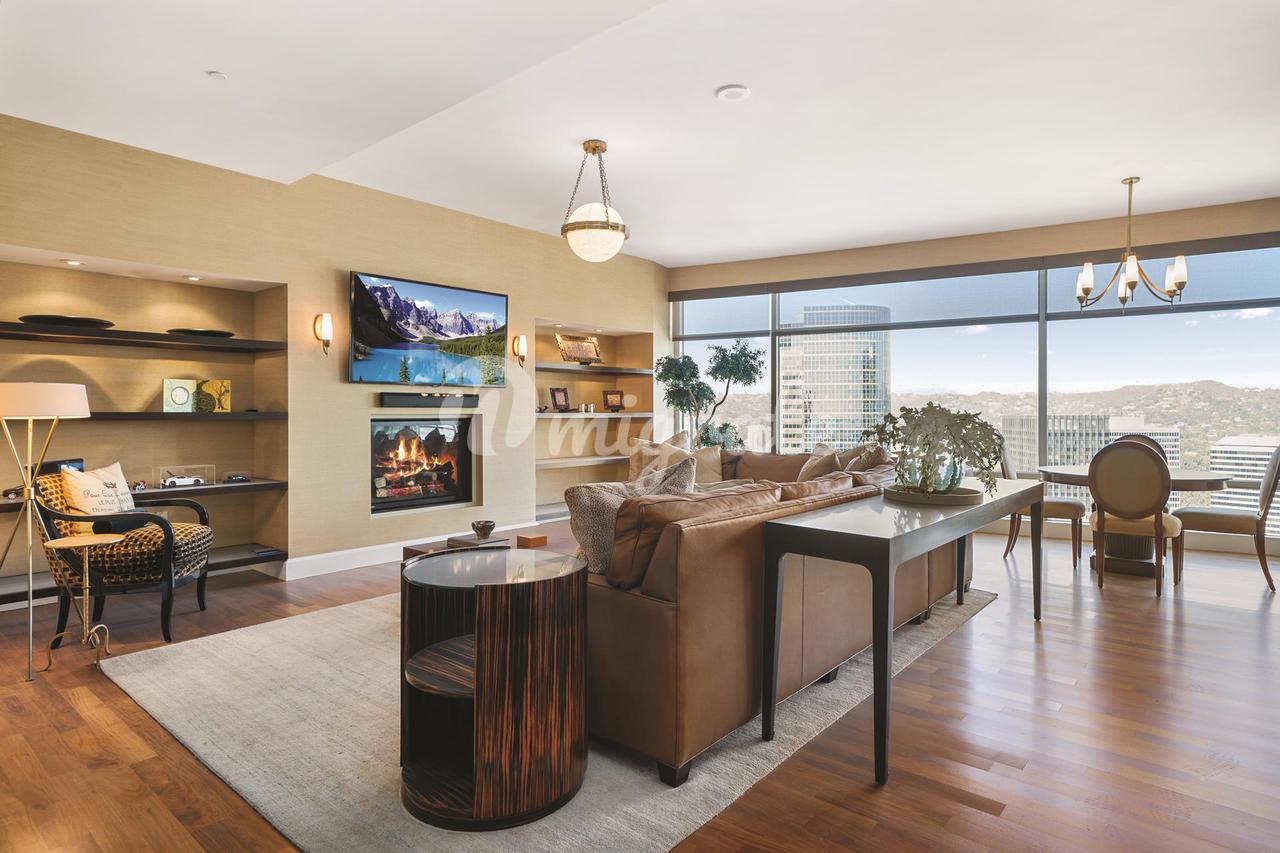 Кондоминиум в 1 W CENTURY Dr, 35D - Westwood / Century City, California