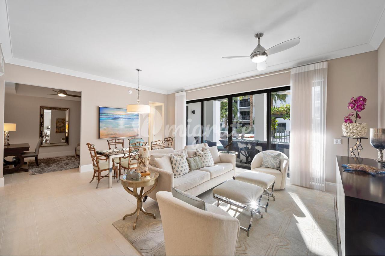 Кондоминиум в 1030 S 3rd AVE, 216 - NAPLES, Florida