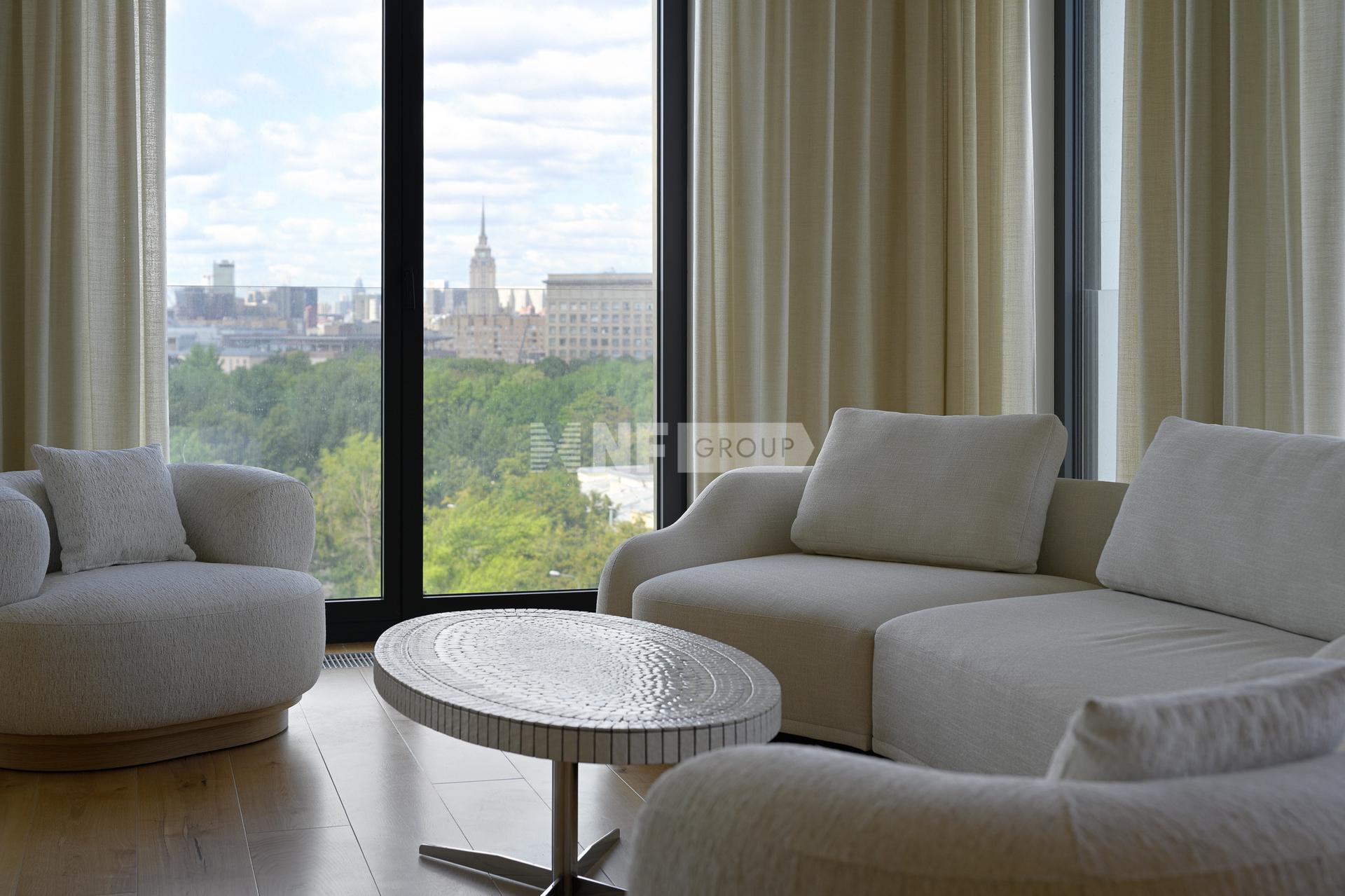 White Khamovniki (Вайт Хамовники)