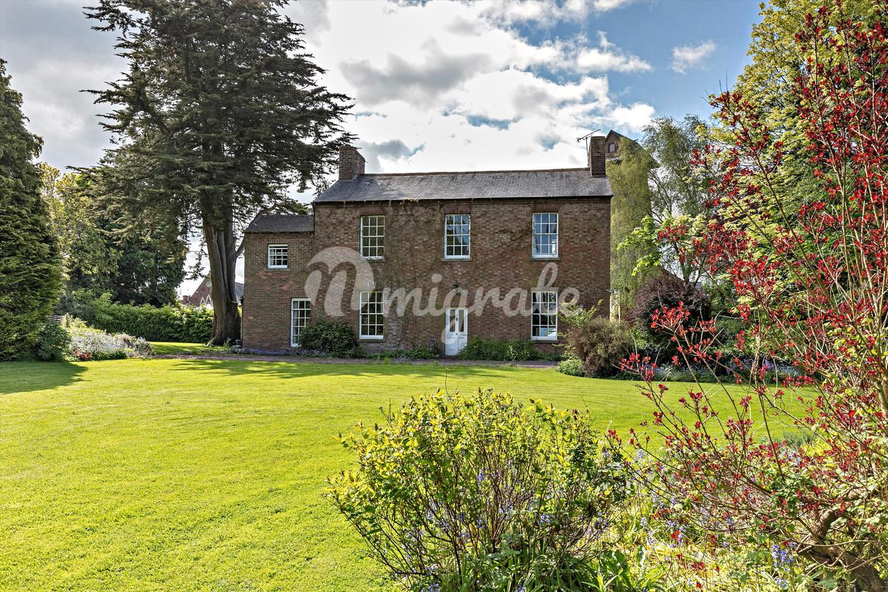 Дом в поселке в Mill Lane, Harbury, Leamington Spa, CV33