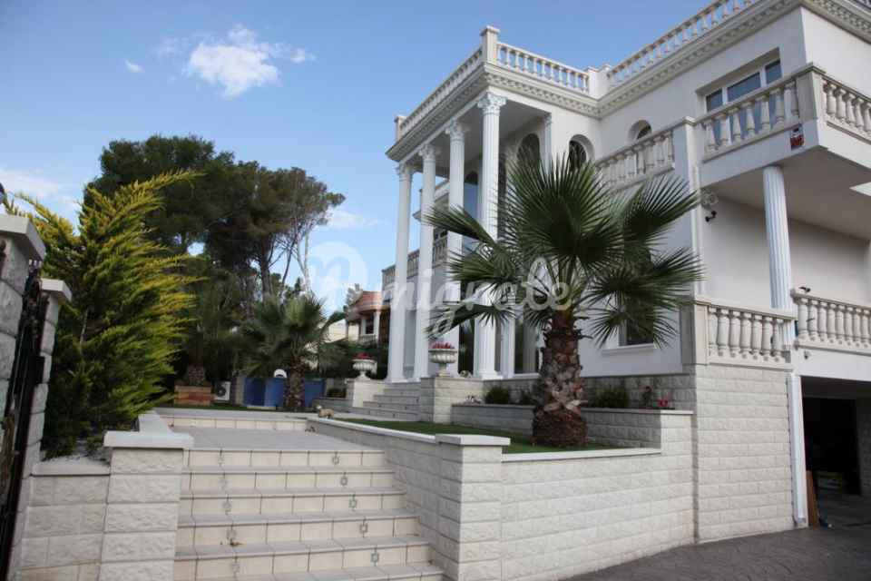 Вилла в классическом стиле