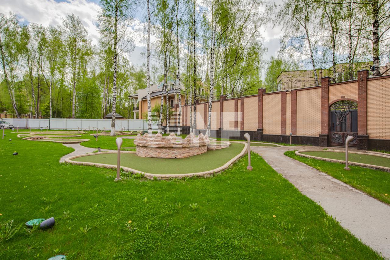 Загородный 🏠 дом 1870 м² в поселке Новогорск на Куркинском шоссе, цена $  10.0 млн. | Лот hs9913301