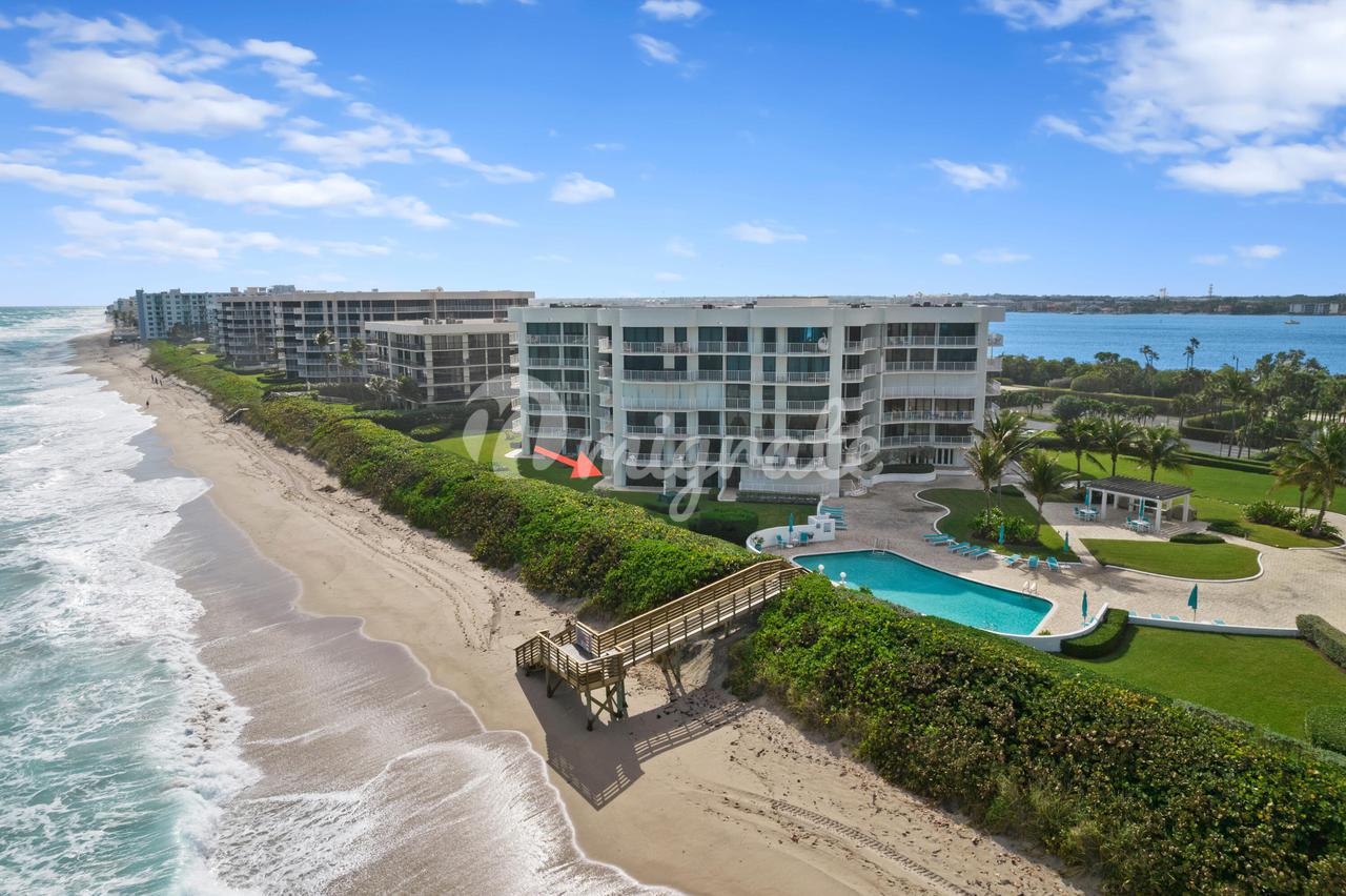 Кондоминиум в 3360 S Ocean Boulevard, 1d-South - Palm Beach, Florida