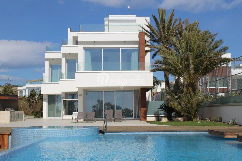 Отдельно стоящий дом с 6 спальнями в Айя-Напе, Фамагуста
 (6 Bedroom Detached House in Ayia Napa, Famagusta)