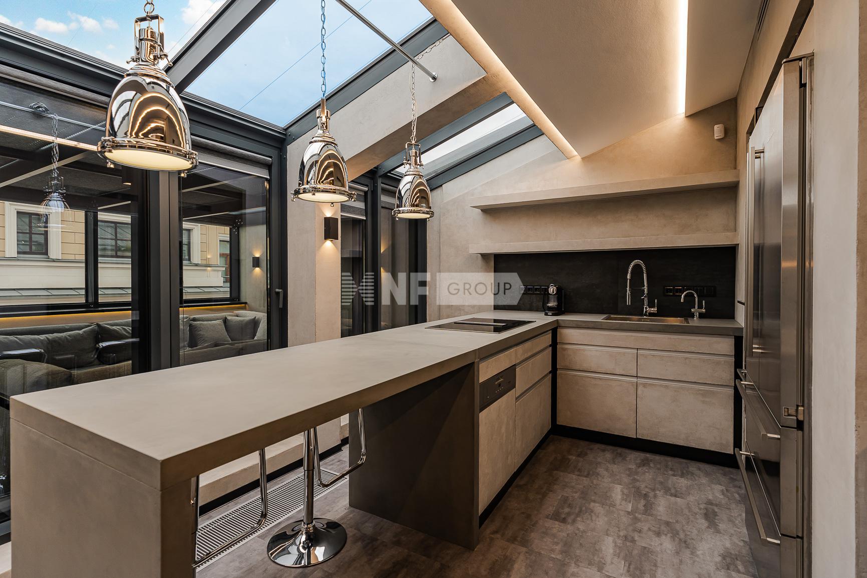 «Особняк Кушелева-Безбородко» (Osobnyak Kusheleva-Bezborodko)