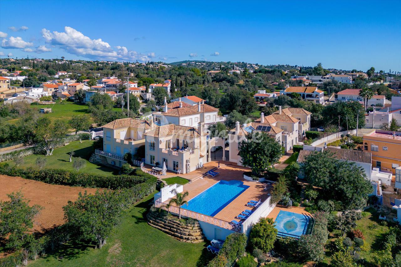 Вилла в Almancil, Algarve.