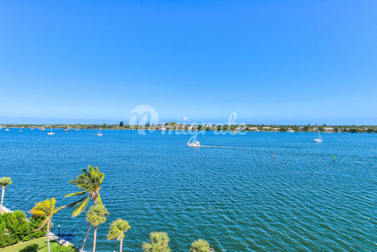 Кондоминиум в 2600 N Flagler Drive, 807 - West Palm Beach, Florida