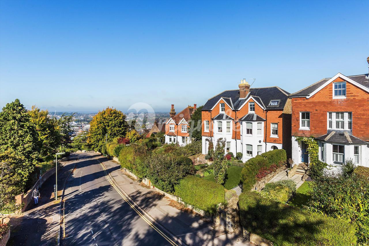 Вилла в Pewley Hill, Guildford, Surrey, GU1