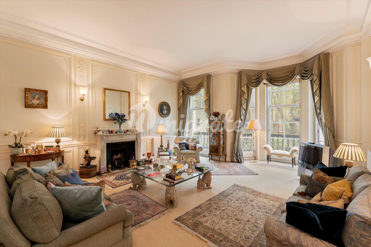 Продажа Вилла в South Street, Mayfair, London, W1K в Лондоне в Великобритании, цена € 17 255