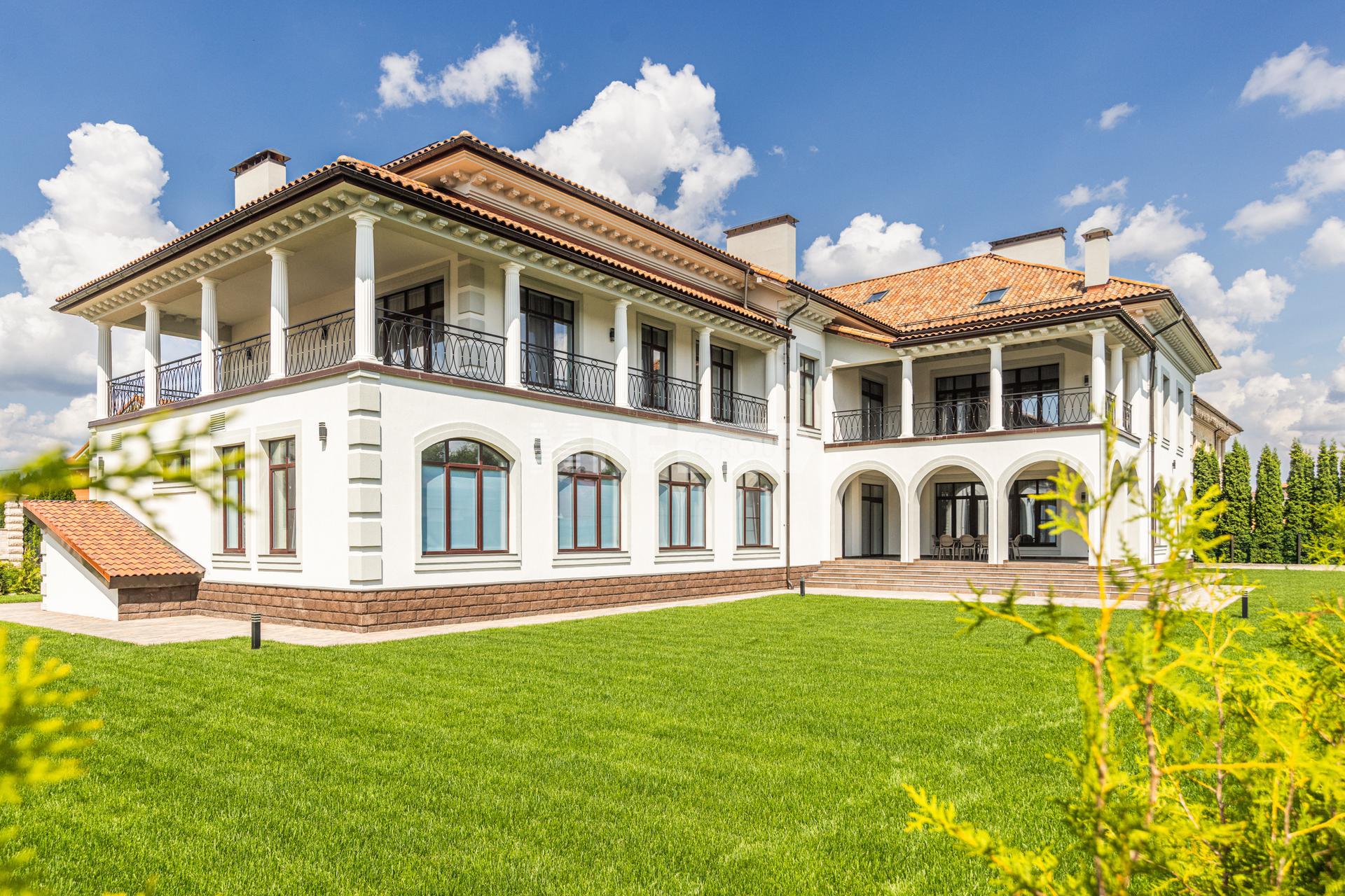 «Маленькая Италия» (Malenkaya Italiya)