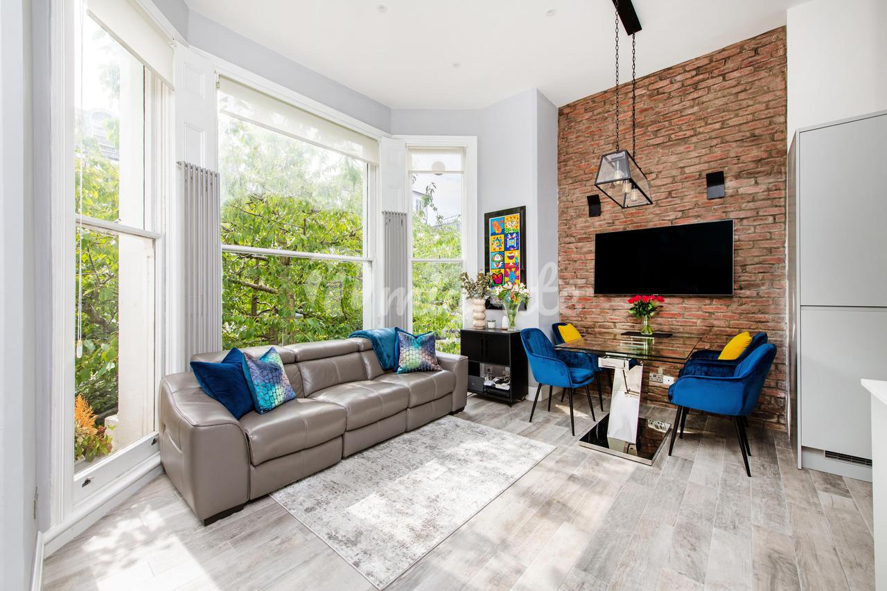 Квартира в Adamson Road, London, NW3