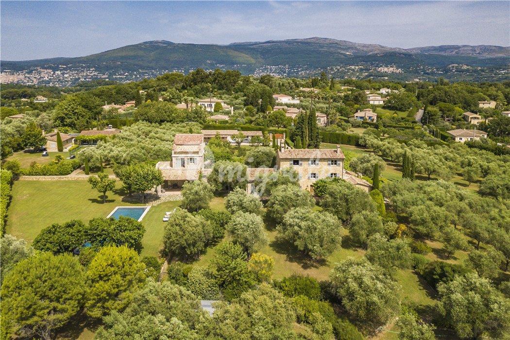 Вилла в Valbonne, Alpes Maritimes, Provence Alpes Cote d