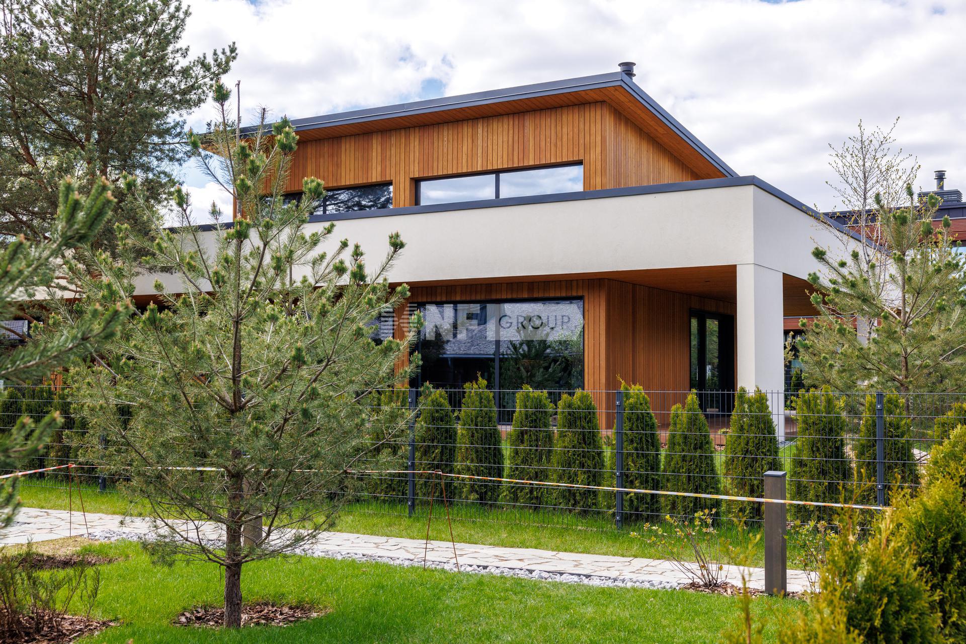 «Горки Лэйк» (Горки Лэйк)