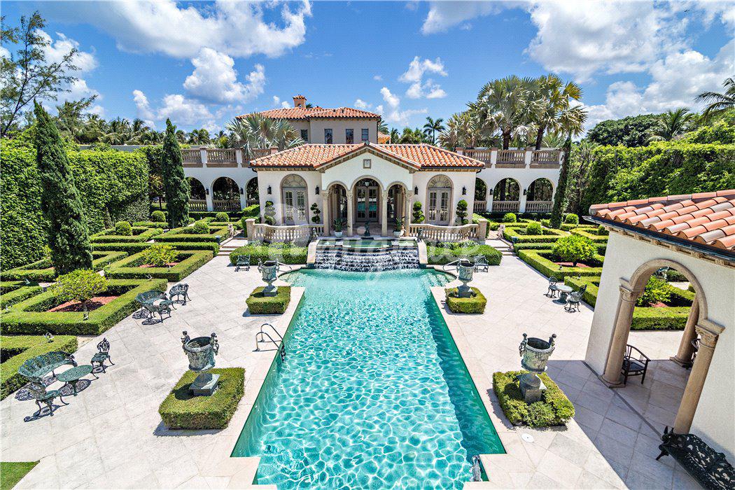 Вилла в 120 Clarendon Avenue, Palm Beach, Florida