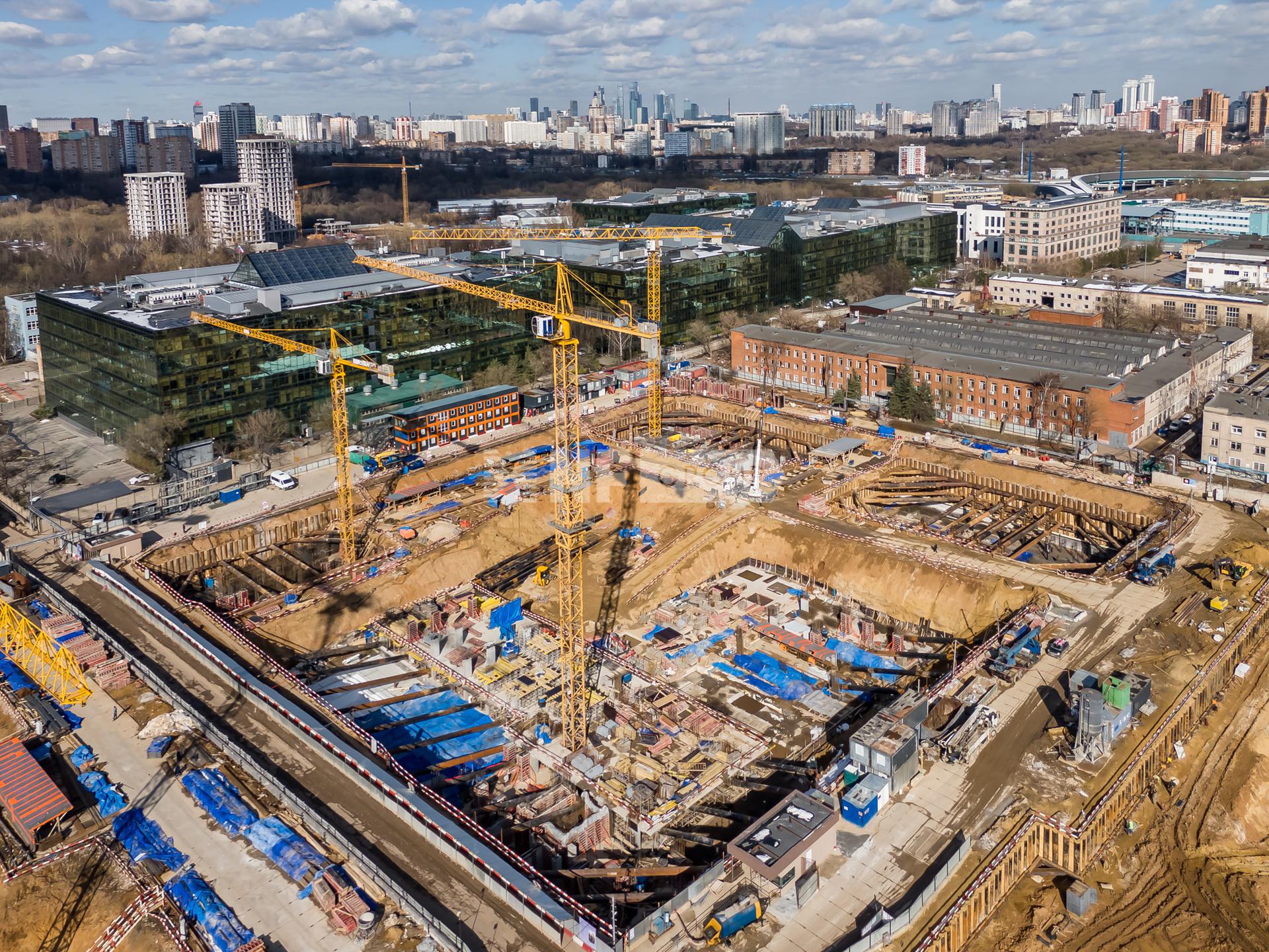 Апрель 2025 года