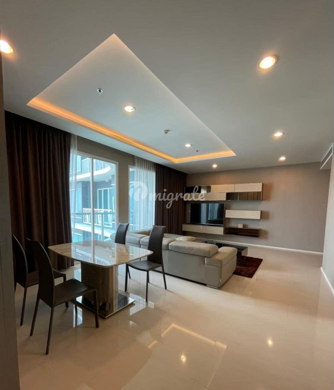 3 спален Кондо на продажу в Menam Residences (Menam Residences)