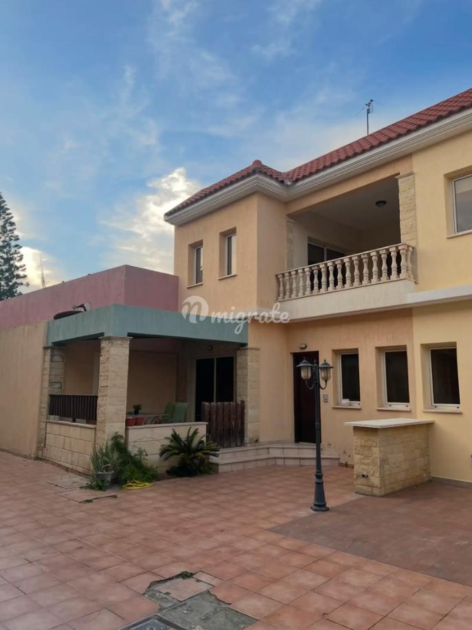 Дом с 2 спальнями в Агиа Фила, Лимассол
 (2 Bedroom House in Agia Fyla, Limassol)