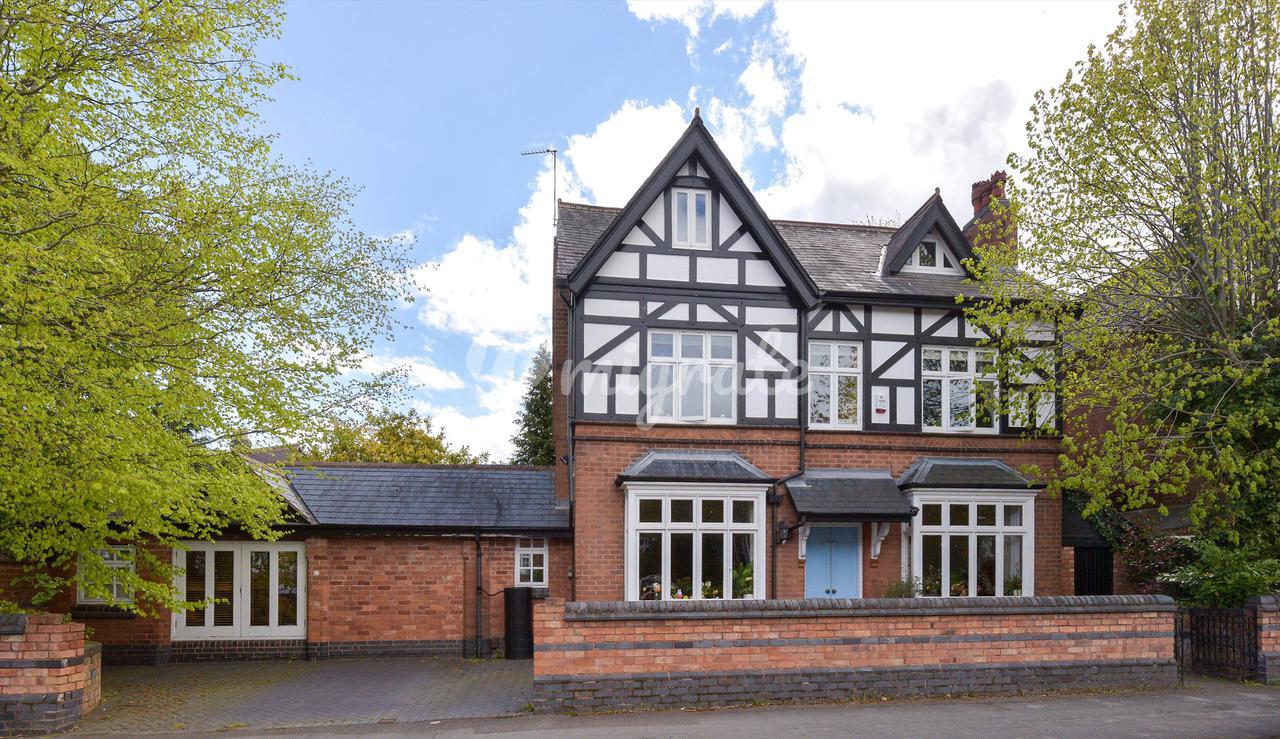 Вилла в Ravenhurst Road, Harborne, Birmingham, B17