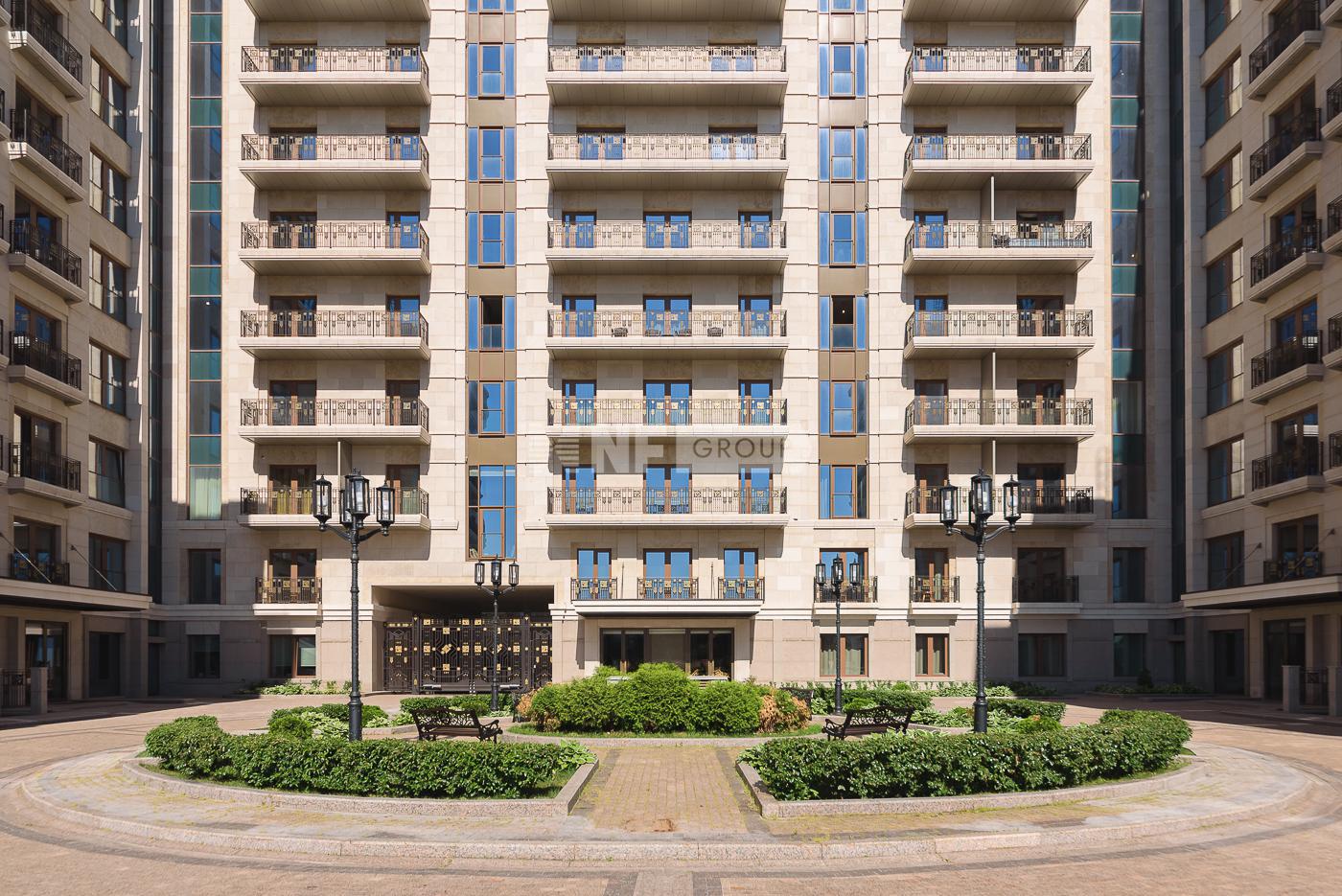 «Клубный дом на Котельнической набережной» (Klubnyjj dom na Kotelnicheskojj naberezhnojj)