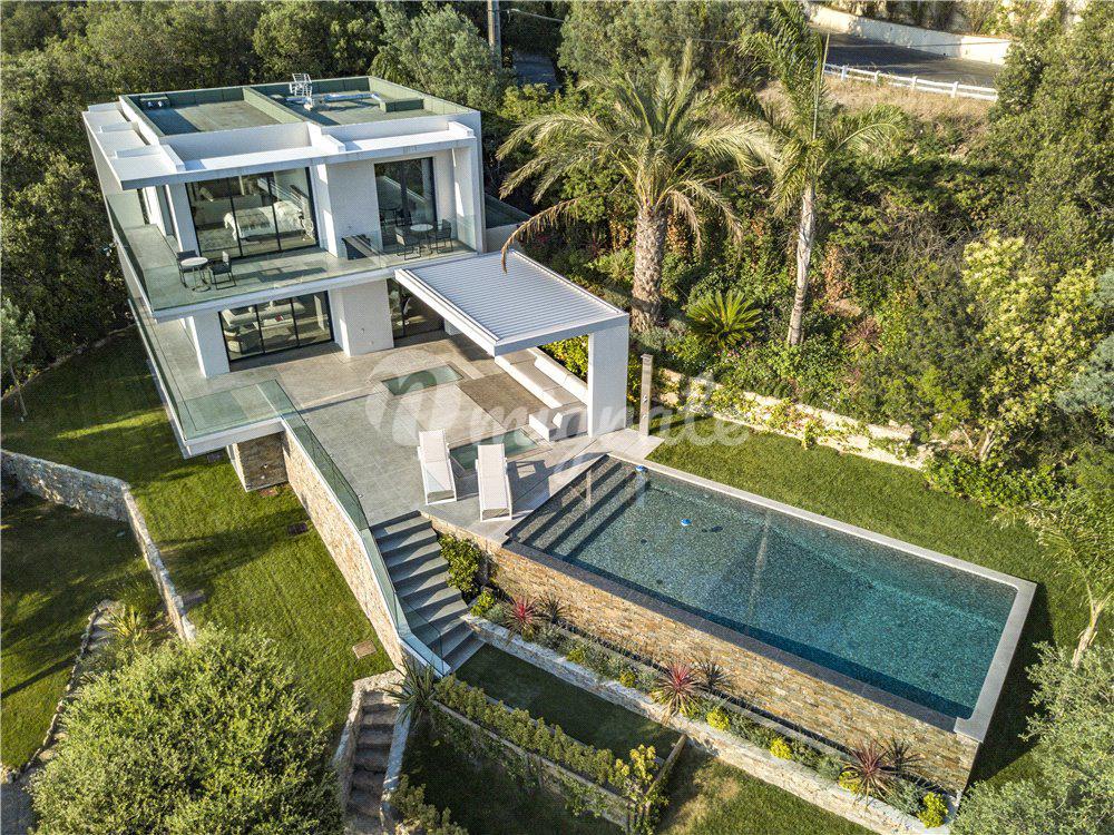 Современная вилла в Каннах