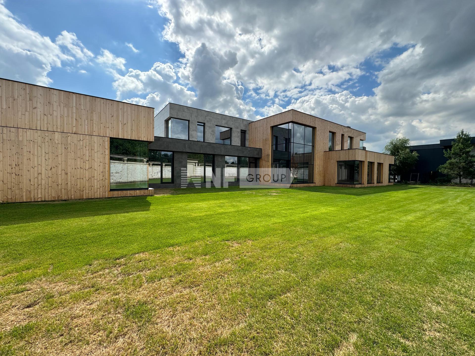 «Ренессанс парк» (Renessans park)