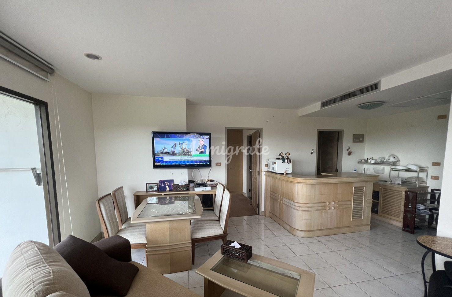 2 спален Кондо на продажу в Baan Rabiang Chan (Baan Rabiang Chan)