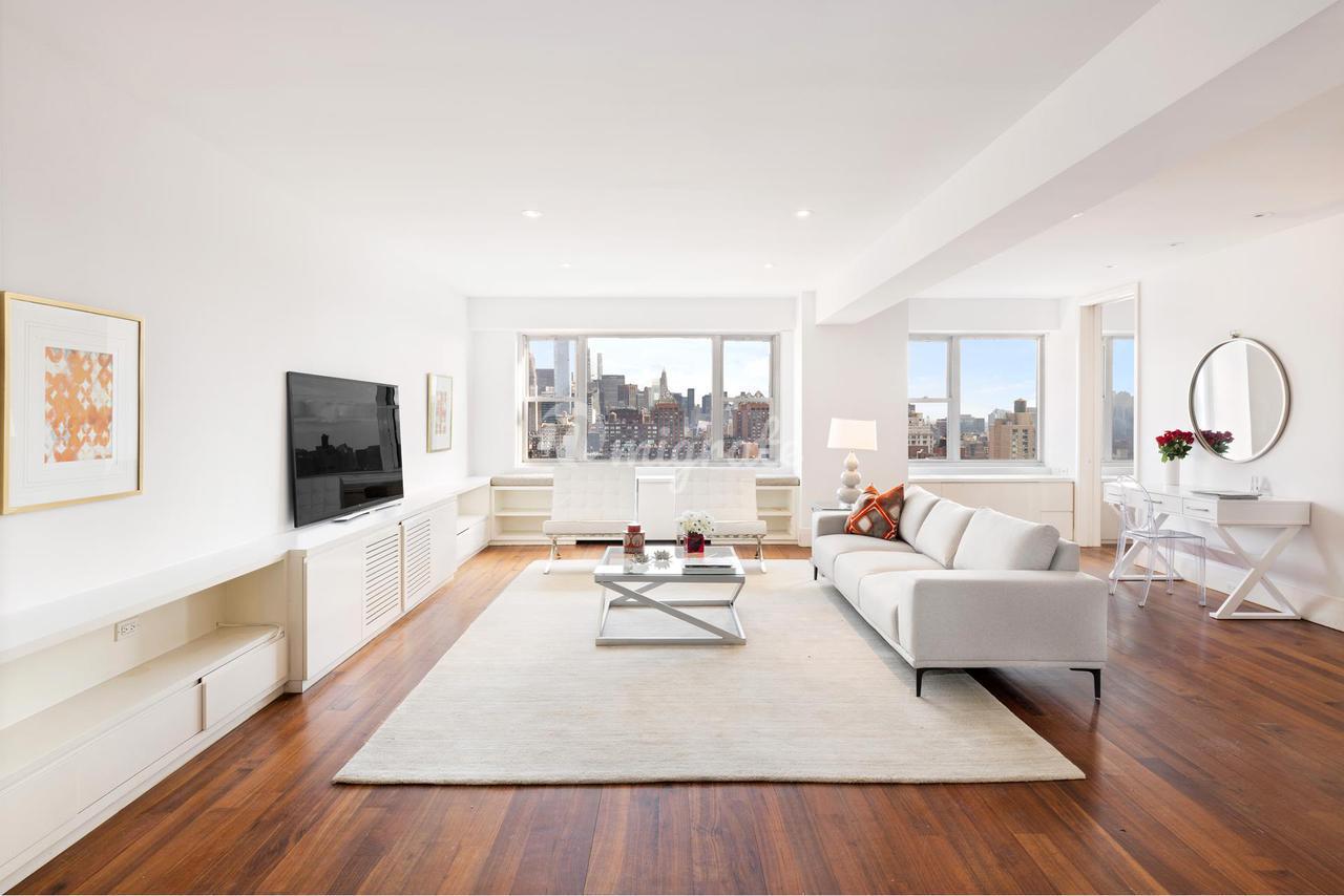 Вилла в Georgetown Plaza, 60 E 8TH ST, 28J - Greenwich Village, New York