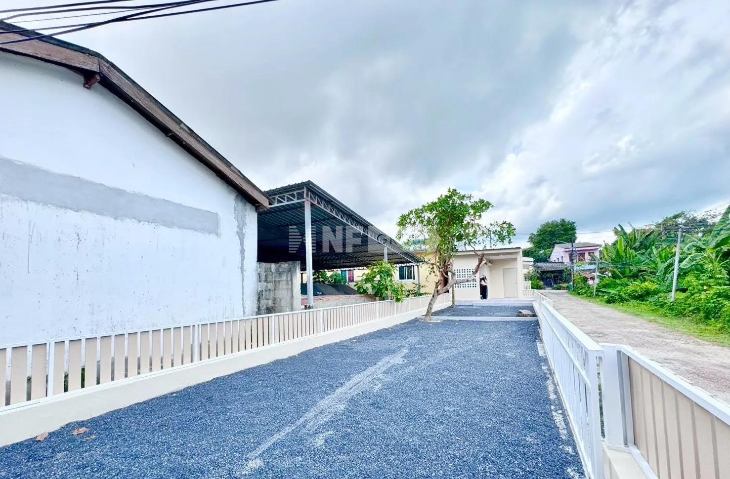 Fully renovated house with a spacious layout 🏡✨