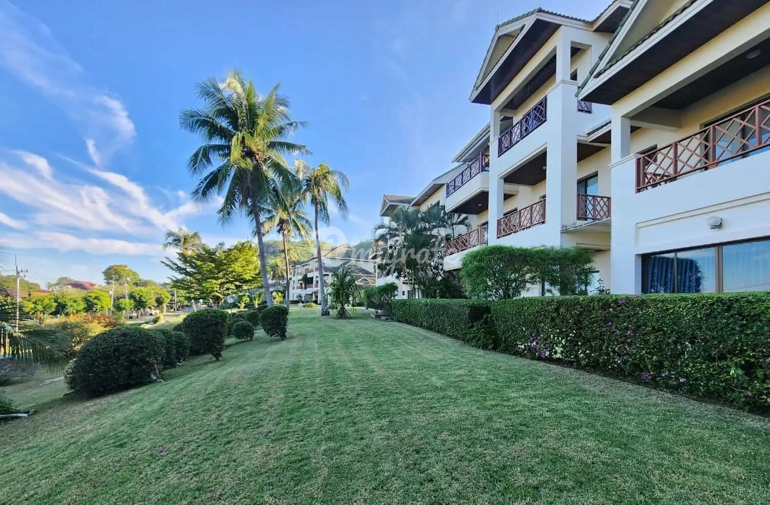 2 спален Кондо на продажу в Palm Hills Golf Club and Residence (Palm Hills Golf Club and Residence)