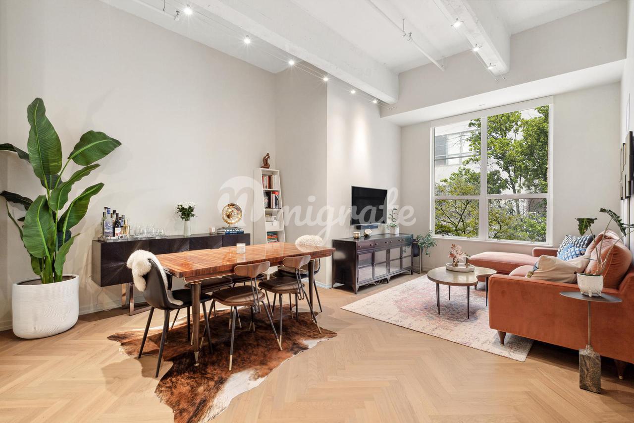 Кондоминиум в Austin Nichols House, 184 KENT AVE, A408 - Williamsburg, New York