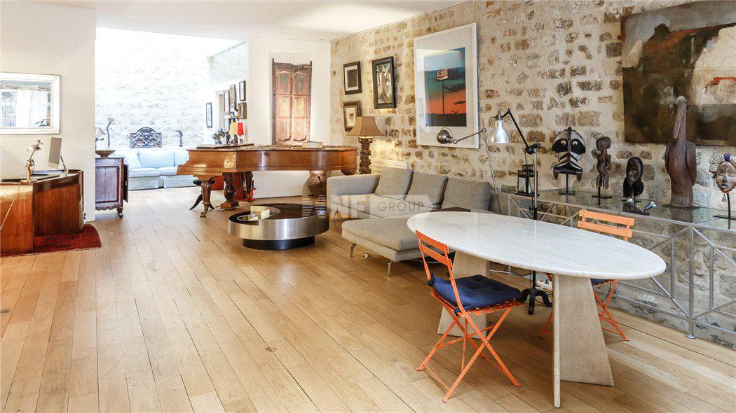 Дом в 7-ом округе в Париже