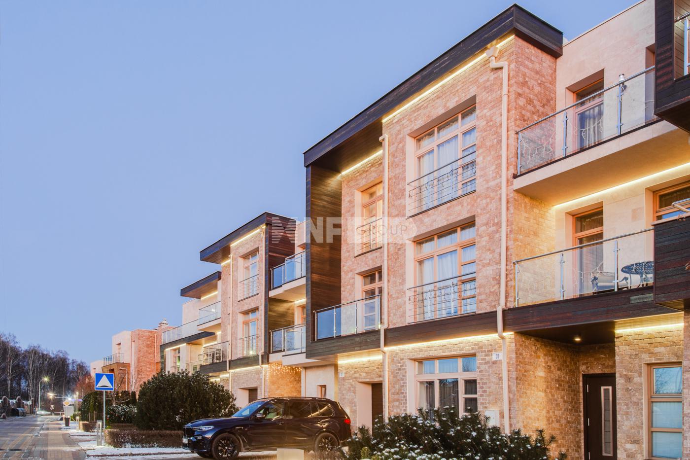 «Парк Авеню» (Park Avenyu)