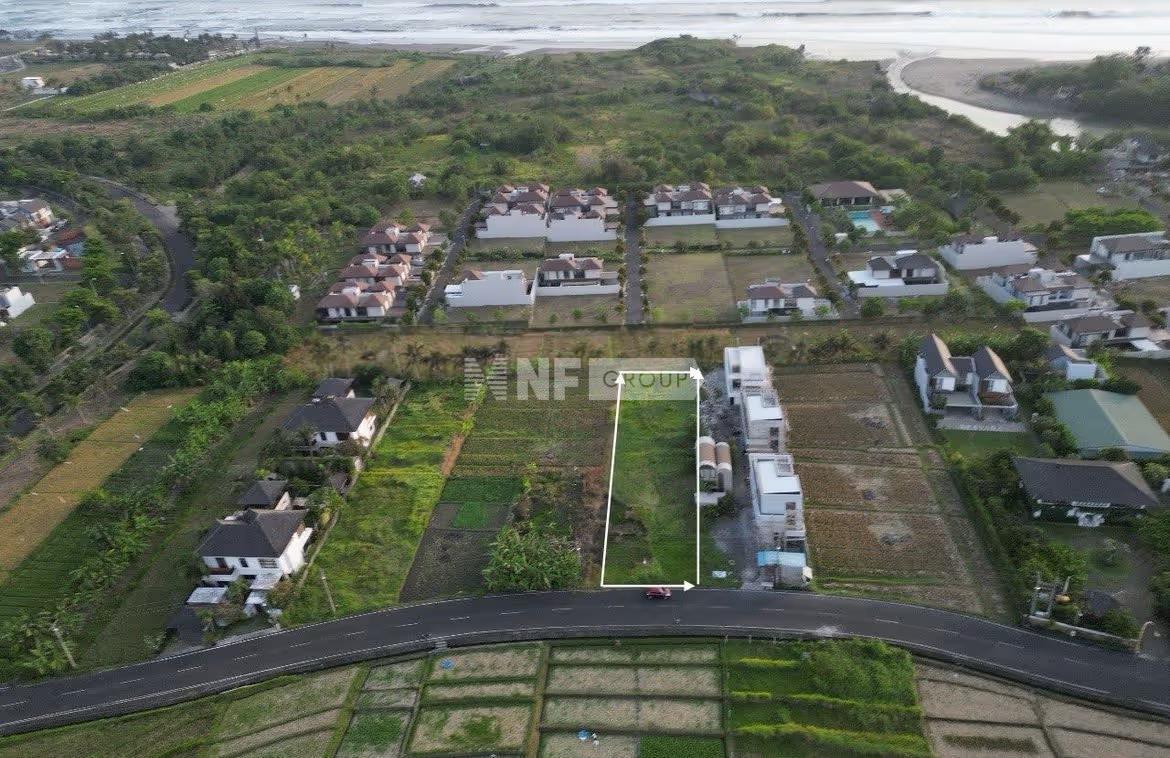 Scenic leasehold plot 800m from Batu Tampih beach