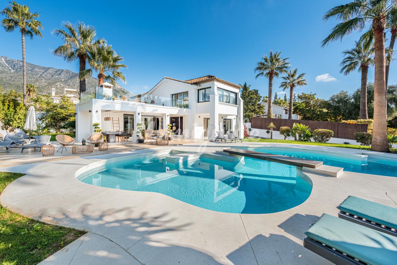 Вилла в Rocio de Nagüeles, Marbella, Malaga