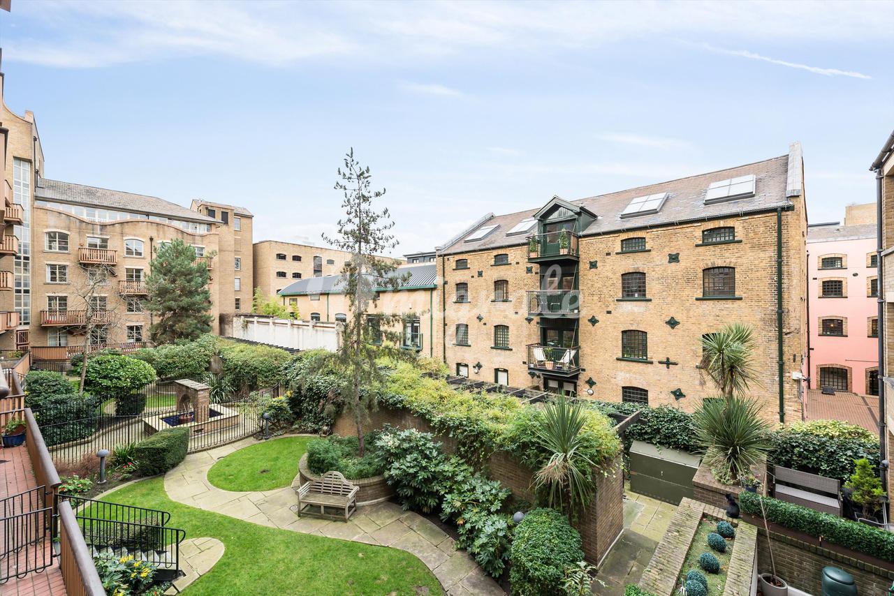 Квартира в Queen Elizabeth Street, London, SE1