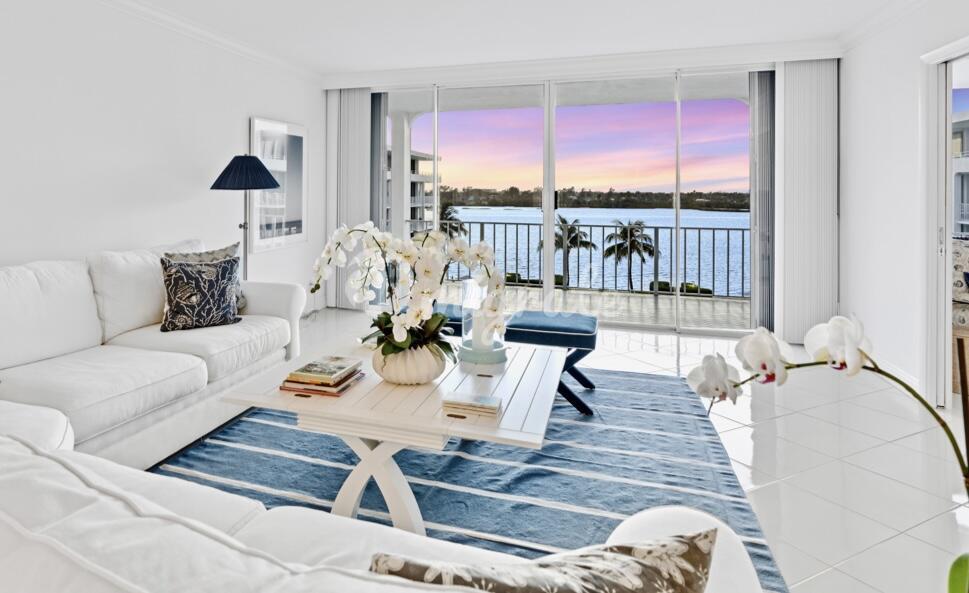 Кондоминиум в 2784 S Ocean Boulevard, 402e - Palm Beach, Florida