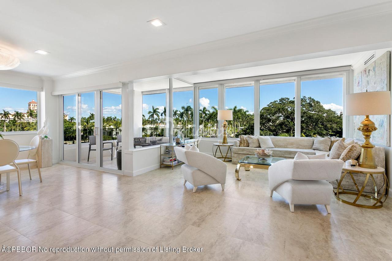 Кондоминиум в 44 Cocoanut Row, 318A - Palm Beach, Florida