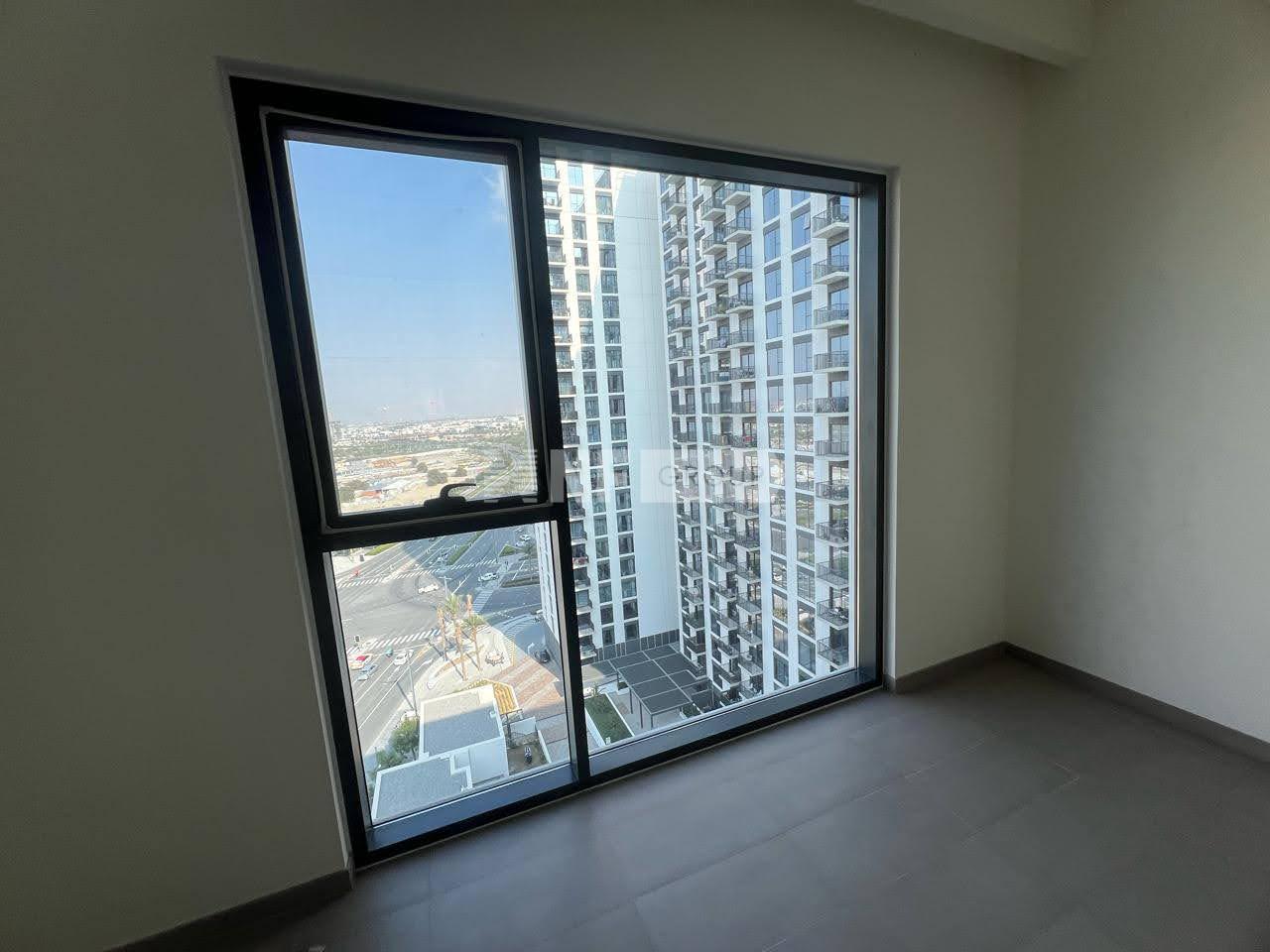 2 BR Apartment in Executive Residences