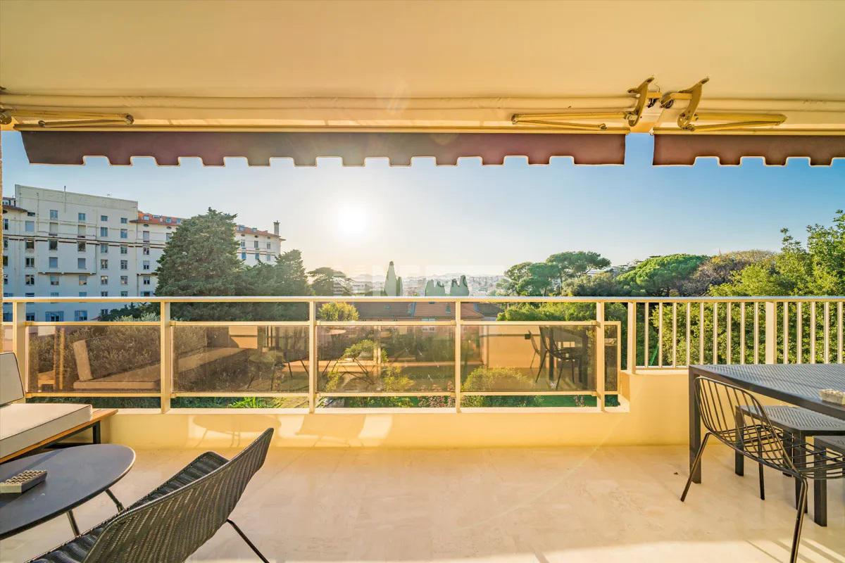 Апартаменты в тихом районе Канн (rsi012064243)