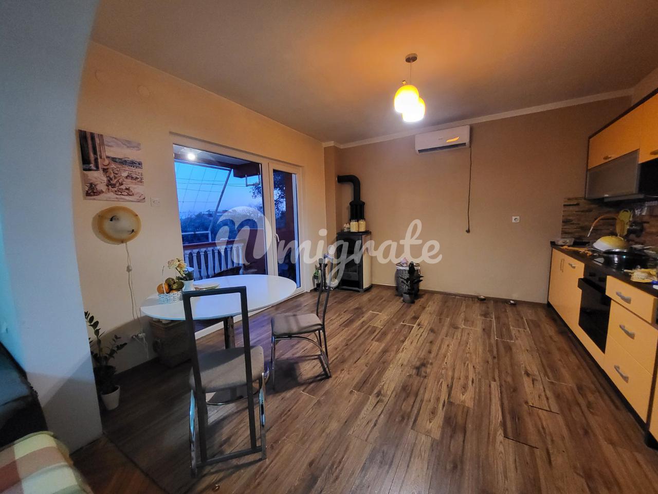 Продаётся трёхэтажный дом с видом на море (Three-storey house with sea view for sale)