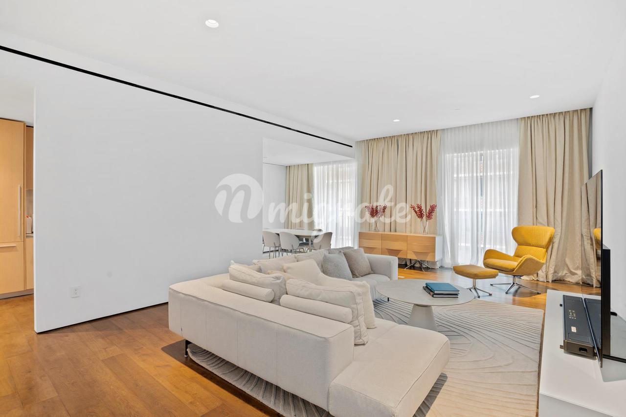 Кондоминиум в Jardim, 527 W 27TH ST, 6B - Chelsea, New York