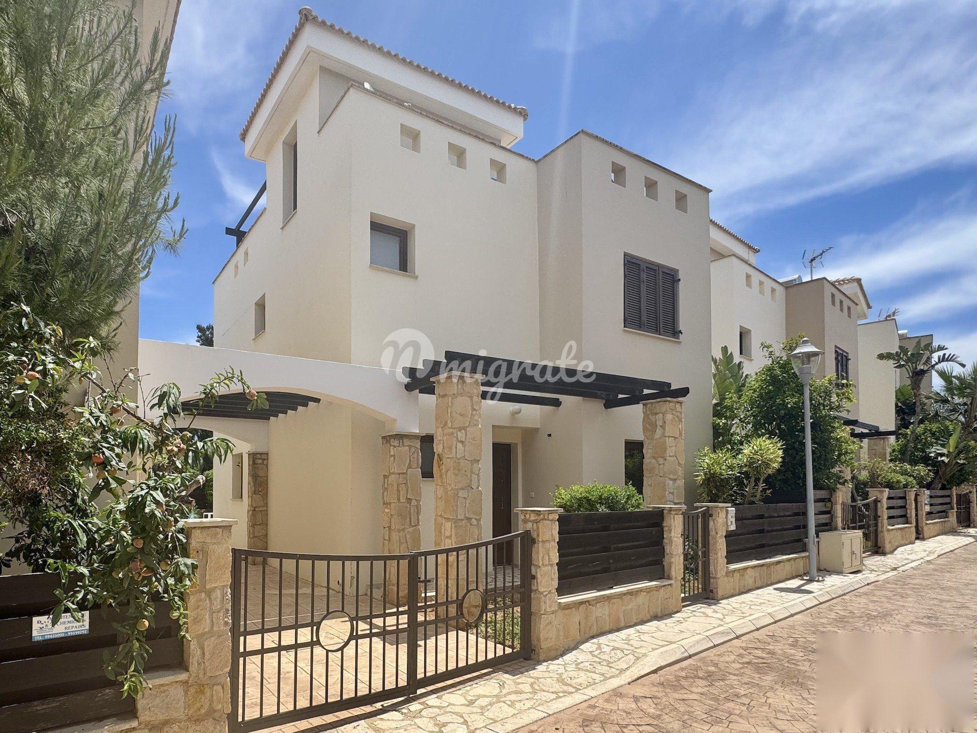 Вилла с 3 спальнями на Мысе Греко, Протарас
 (3 Bedroom Villa In Cape Greco, Protaras)