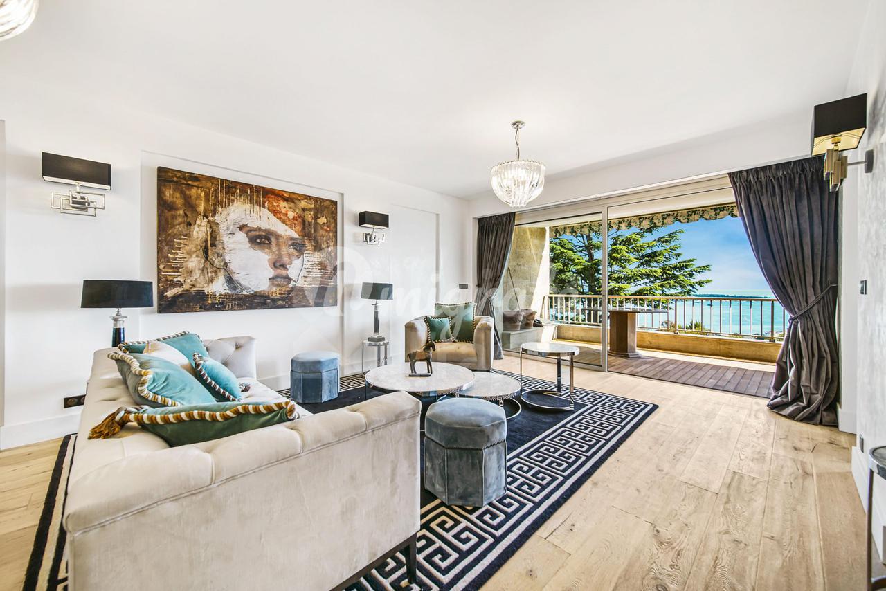 Роскошные апартаменты в Каннах Калифорни