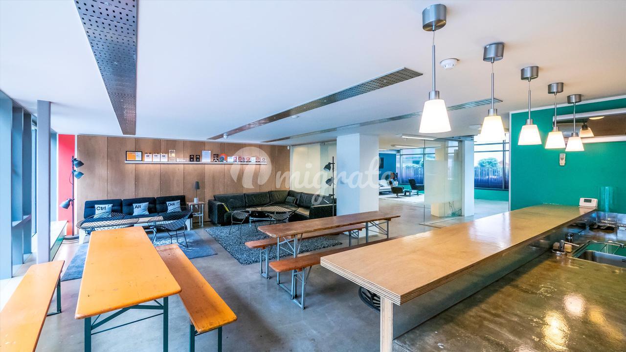 Офис в Studio 2, 197 Long Lane, London, SE1 4PD